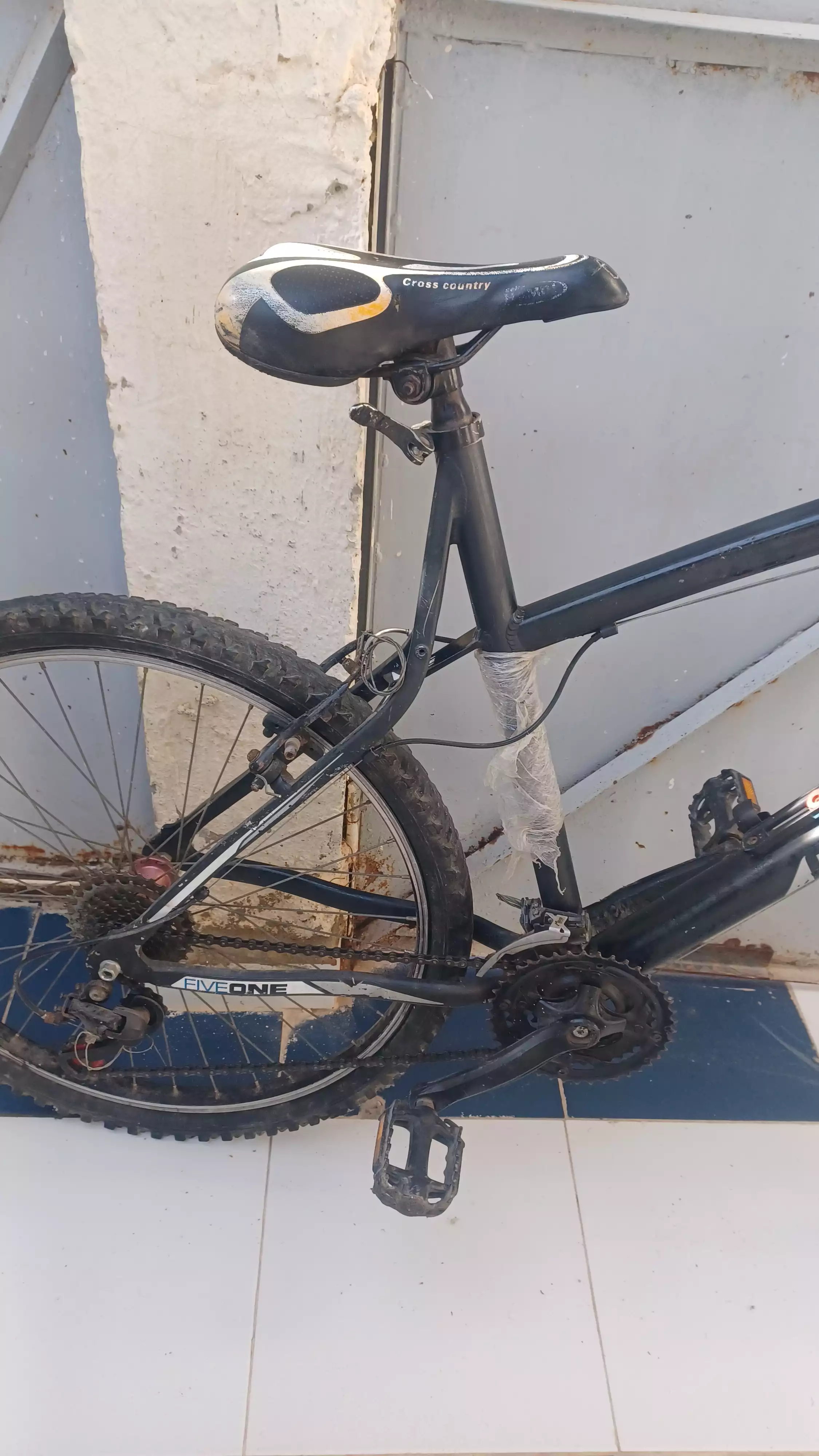 بيسكلات راكوايدر شابة بزاف طاي 28