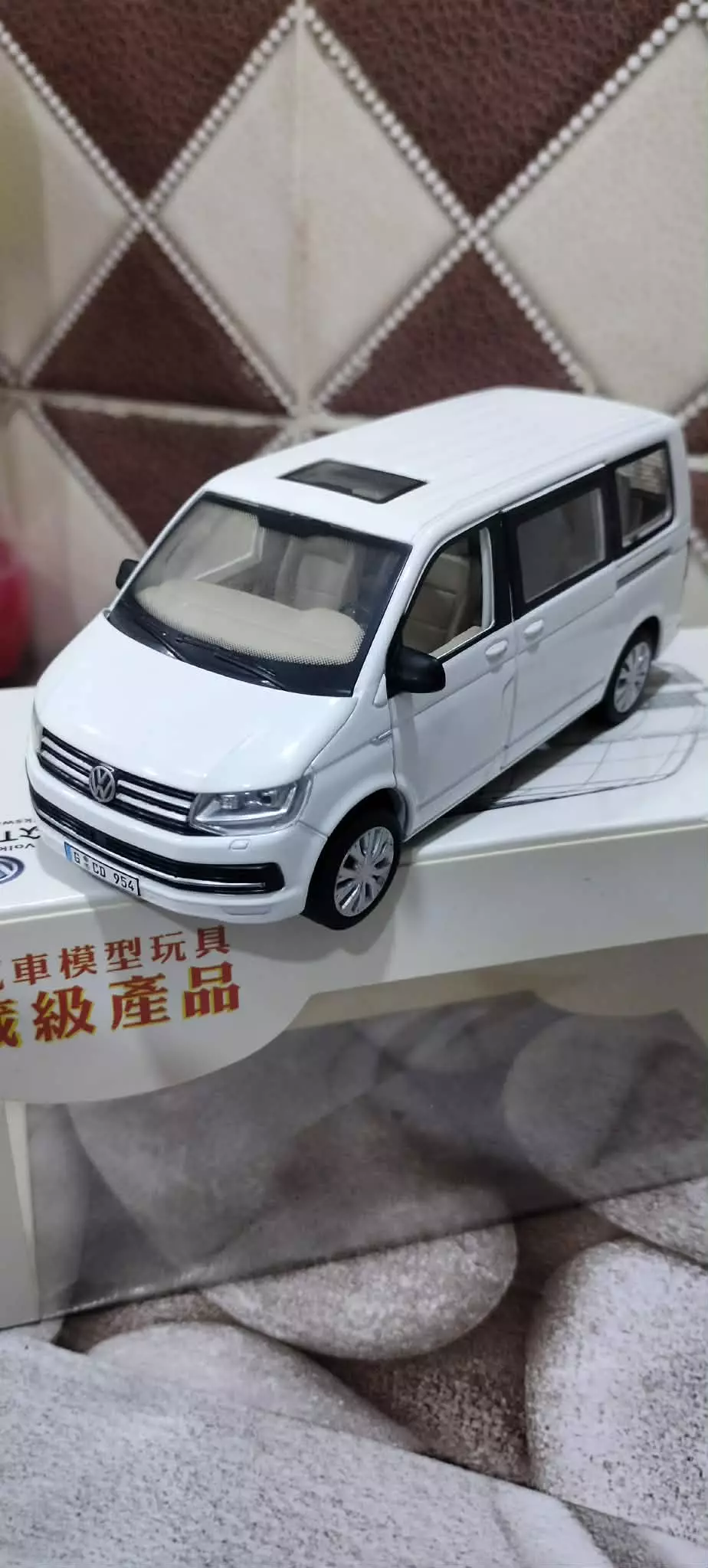 Miniature 1:32 (17 Cm)